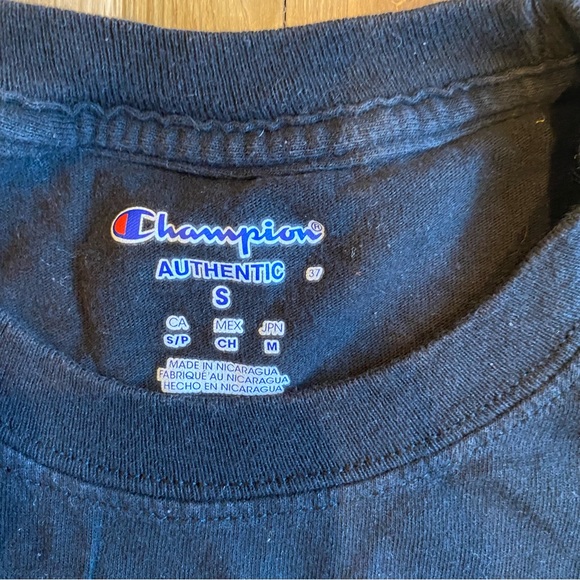 Champion t-shirt - Picture 2 of 5